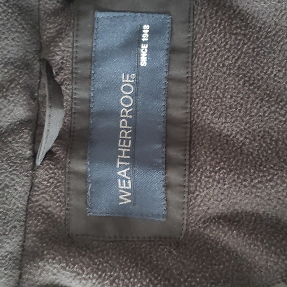 Weatherproof jacket - Picture 4 of 15